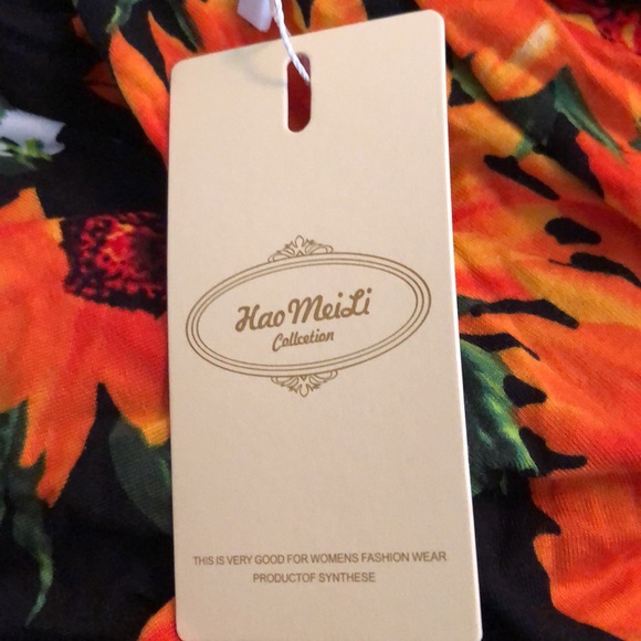 Sun dress with shoulders out - Picture 4 of 4